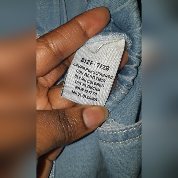 Jean light blue distressed cuffed. - Picture 4 of 4